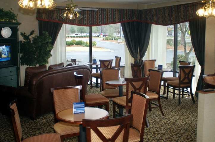 Motel 6 Fayetteville - I-95 Restaurant photo